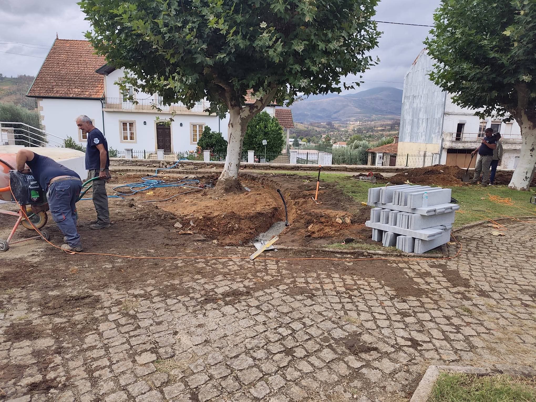 Junta de Freguesia avança com a 2ª fase de recuperação do Largo do Mercado